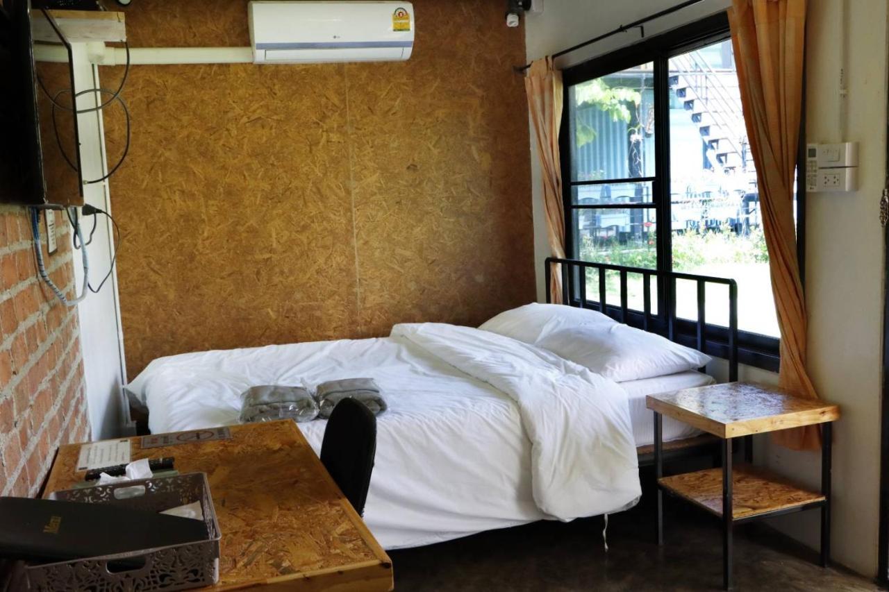 Smile Box Coffee & Resort Nong Hin Экстерьер фото