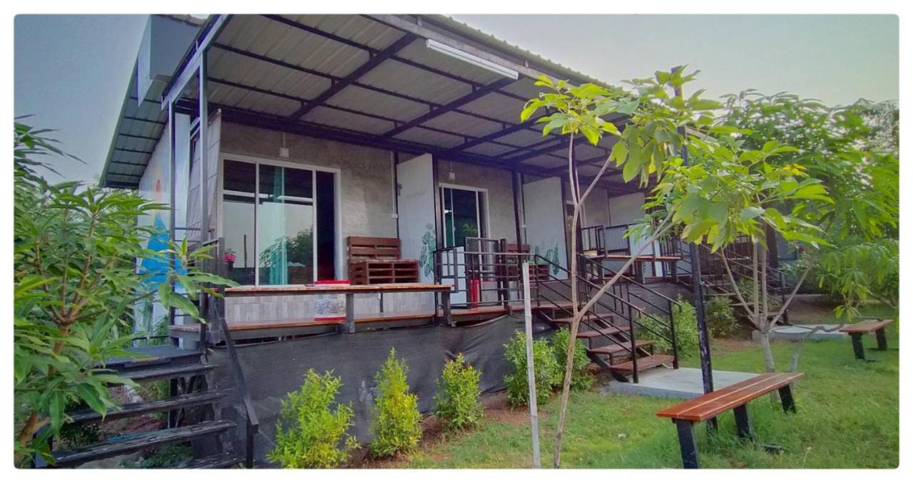 Smile Box Coffee & Resort Nong Hin Экстерьер фото