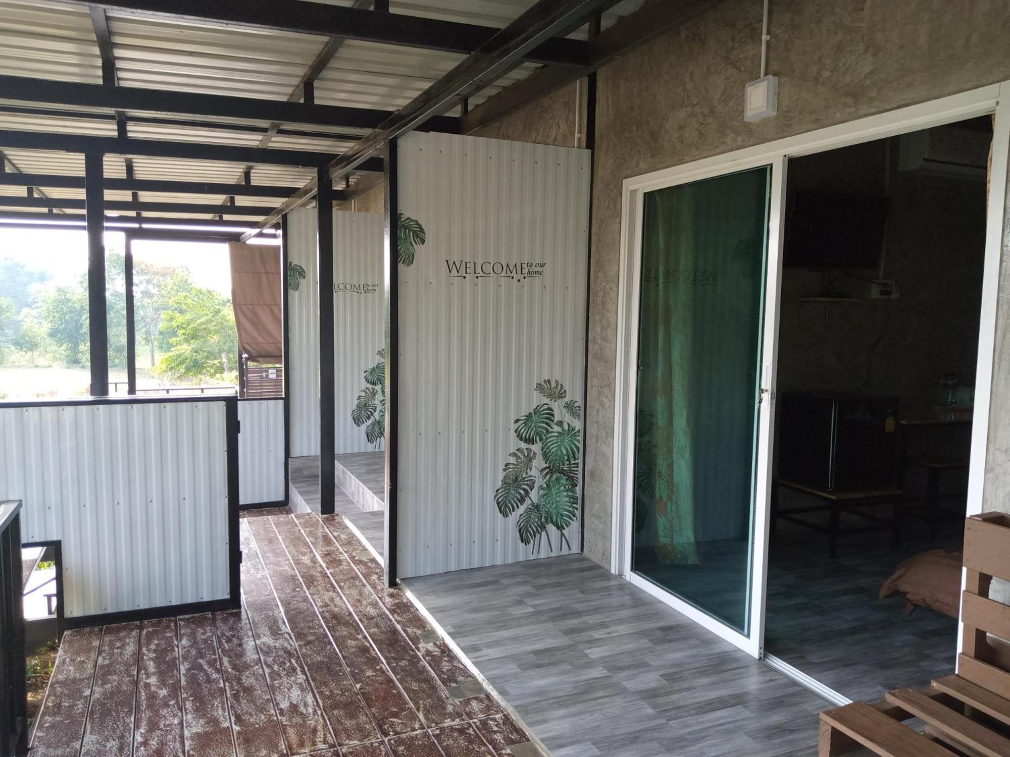 Smile Box Coffee & Resort Nong Hin Экстерьер фото